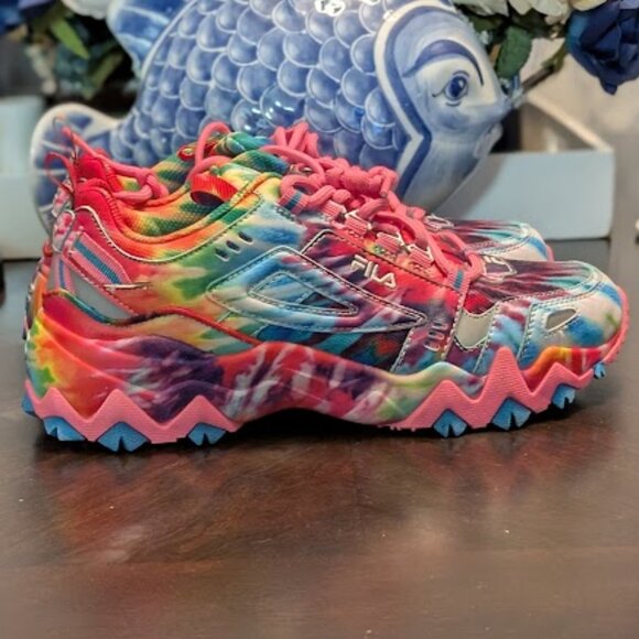P10 FILA Oakmont TR Multi-Color Tye Dye Shoes - Picture 4 of 10